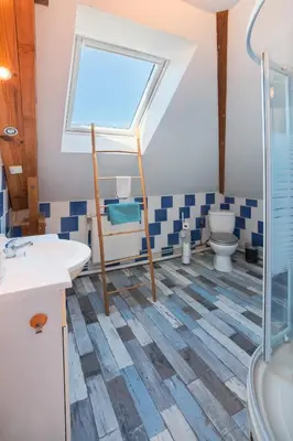 Coin salon dans l'établissement La Baronnerie Normande - Piscine et jacuzzi