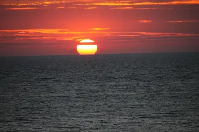 Lever ou coucher de soleil vu de l'appartement ou à proximité