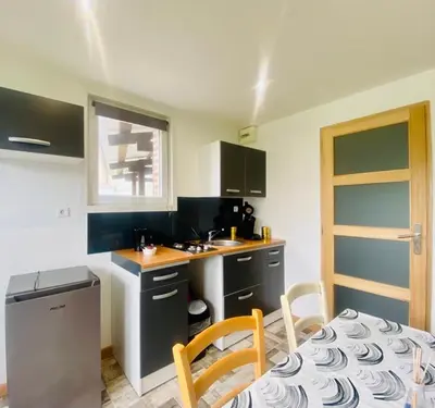 Cuisine ou kitchenette dans l'établissement Chez Sylvie