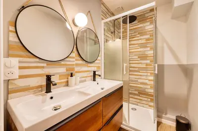 Salle de bains dans l'établissement Appartement Rénové