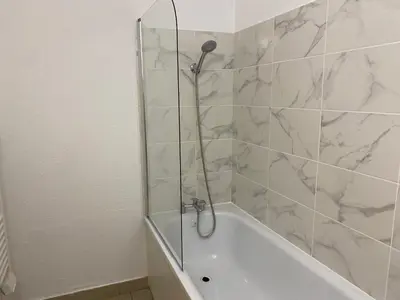 Salle de bains dans l'établissement Maison Spacieuse et Confortable 100m2 avec Jardin