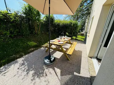 Jardin de l'établissement Le havre de Chloé en baie de Somme