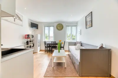 Cuisine ou kitchenette dans l'établissement Rollin appartement 3 personnes avec Netflix au calme !