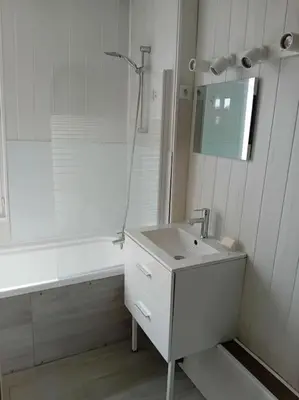 Salle de bains dans l'établissement Maison à Eu proche centre ville et baie de Somme