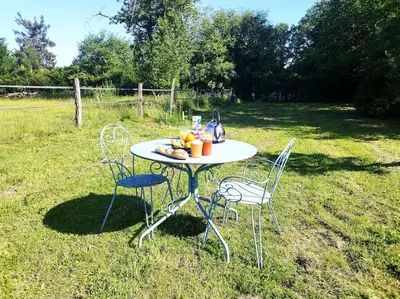 Jardin de l'établissement Peaceful studio in Coye-la-Forêt