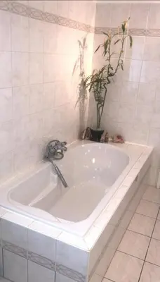 Salle de bains dans l'établissement Suite privé pres de Cergy