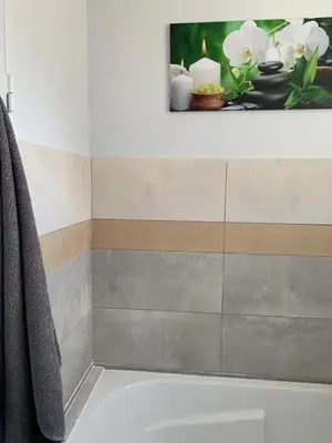 Salle de bains dans l'établissement Appartement spacieux à Pierrelaye avec vue sur jardin, 83 m²