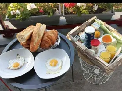 Nourriture dans la maison d'hôtes ou à proximité