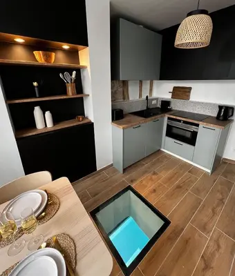 Cuisine ou kitchenette dans l'établissement Piscine chauffée, Rouen centre, Maison atypique