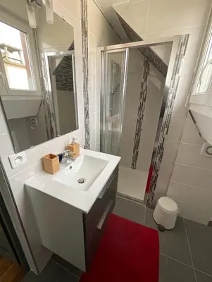 Salle de bains dans l'établissement Chambres d'hôtes à 30 min de Paris
