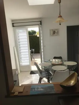 Coin salon dans l'établissement la MAISON de SEVERINE