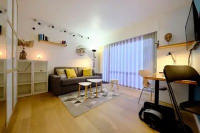 Télévision ou salle de divertissement dans l'établissement Rouen Hyper centre - Magnifique studio