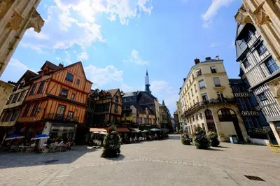 Quartier de l'appartement ou autre quartier proche