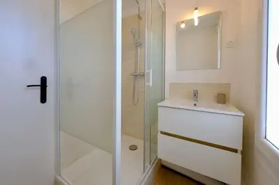 Salle de bains dans l'établissement Rouen - Le Cocon de Gaëlle