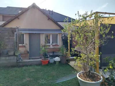 Jardin de l'établissement Maison champêtre