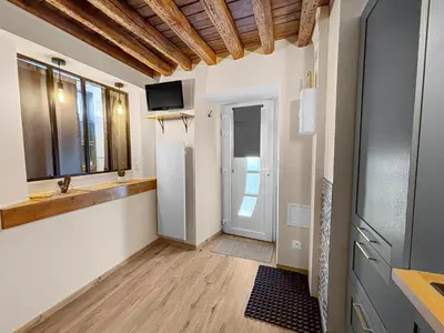 Cuisine ou kitchenette dans l'établissement Duplex Calme & Cosy - 2 min Gares & Proche Aéroport