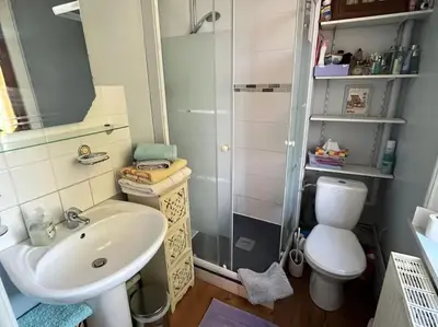 Salle de bains dans l'établissement Les volets bleus à 20 minutes de la Baie de Somme