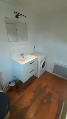 Salle de bains dans l'établissement Petit AmienSud idéal pour 2