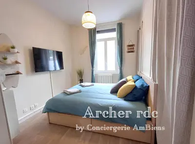 Télévision ou salle de divertissement dans l'établissement Archer, Plein centre, Quartier historique