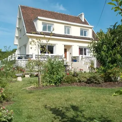Au Jardin Saint Laurent
