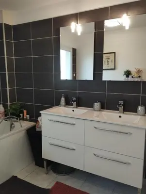 Salle de bains dans l'établissement Petit Lu