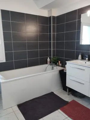 Salle de bains dans l'établissement Petit Lu
