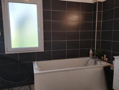 Salle de bains dans l'établissement Petit Lu