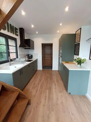 Cuisine ou kitchenette dans l'établissement Côté Marais Amiens