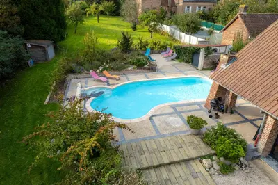Piscine de l'établissement Villas sommebay Pour un séjour de rêve ou située à proximité