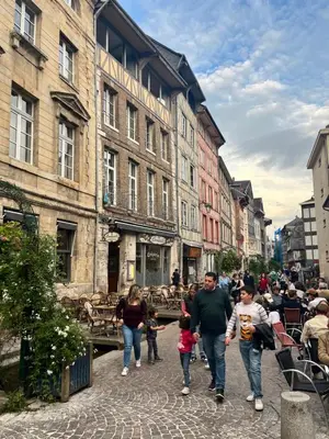 Clients de l'établissement Petit nid ensoleillé