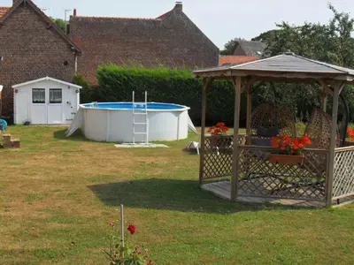 Piscine de l'établissement Le clos des tracteurs d'antan ou située à proximité