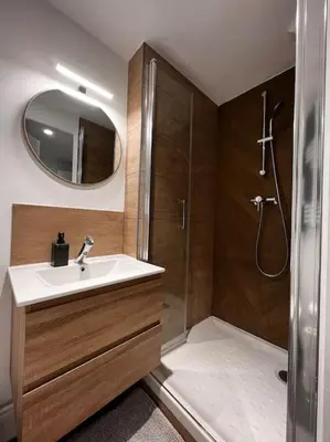 Salle de bains dans l'établissement Le Bohème 1er Étage