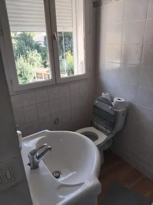 Salle de bains dans l'établissement Joli appartement 2 pièces sur Liancourt