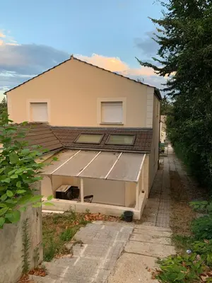 Tennis de table au sein de l'établissement Agréable appartement 2 pièces ou à proximité