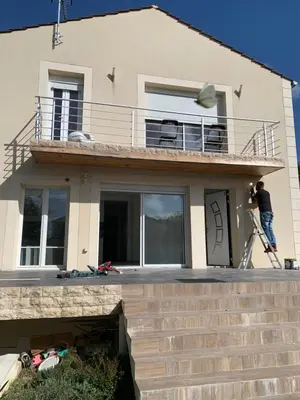 Balcon ou terrasse dans l'établissement Agréable appartement 2 pièces