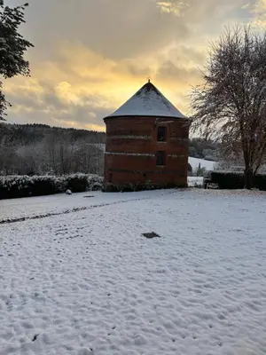 L'établissement Le Colombier d Yville en hiver