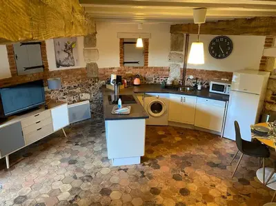 Cuisine ou kitchenette dans l'établissement Le Colombier d Yville