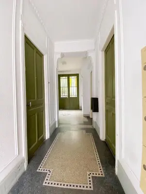 Télévision ou salle de divertissement dans l'établissement Studio au calme rénové près gare et centre