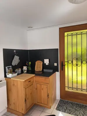 Cuisine ou kitchenette dans l'établissement Gîte de la Mardelle