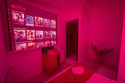 Plan de l'établissement Romantique Room - Cinéma - Netflix - St Roch