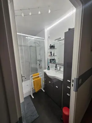 Salle de bains dans l'établissement Chambre privée avec Clé