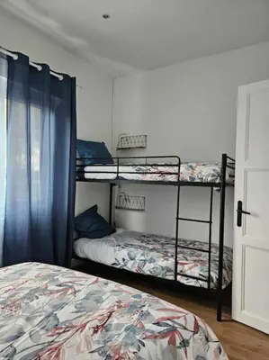 Un ou plusieurs lits dans un hébergement de l'établissement Maison Beauvais-Tillé aéroport
