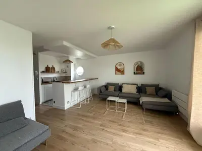 Cuisine ou kitchenette dans l'établissement Appartement Cosy Cergy Le Haut Gare