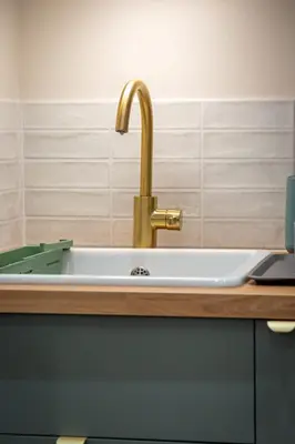 Salle de bains dans l'établissement La Love-Room d'Alice balnéo et vidéo-projecteur !