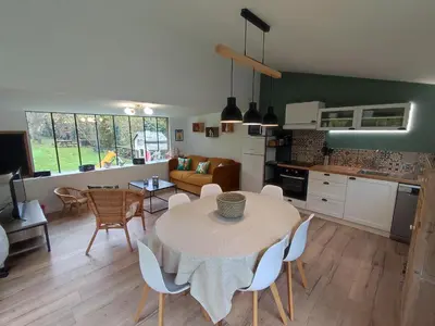 Cuisine ou kitchenette dans l'établissement Cabane bleue des Hortillonnages
