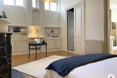 Cuisine ou kitchenette dans l'établissement Le Crosne - Parking - Calme
