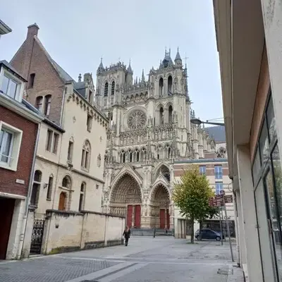 Plein centre- 90m Cathédrale - 2ch - 4 couchages - 6 personnes
