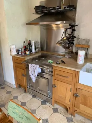 Cuisine ou kitchenette dans l'établissement Comme une villa sur un toit