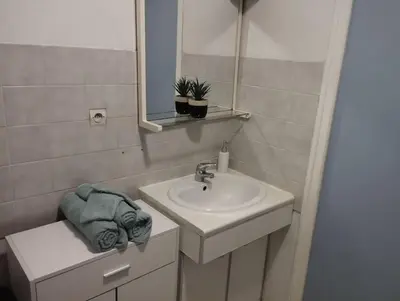 Salle de bains dans l'établissement appartement entier 2 chambres