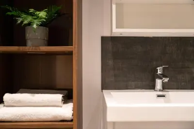 Salle de bains dans l'établissement L'appart du Général